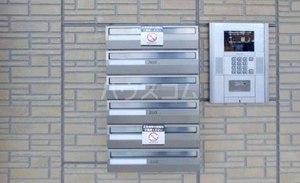 14/25 エントランス