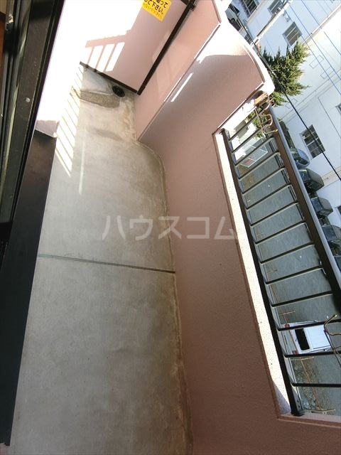 13/21 バルコニー