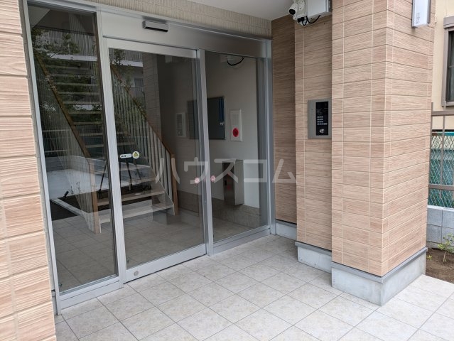 29/30 エントランス