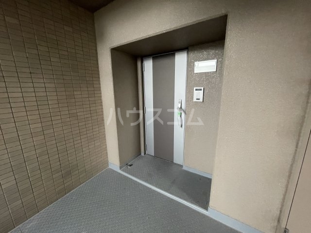 29/30 エントランス