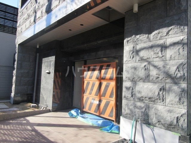 22/29 エントランス