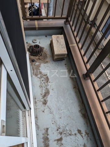 15/23 バルコニー