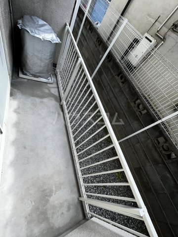 15/28 バルコニー