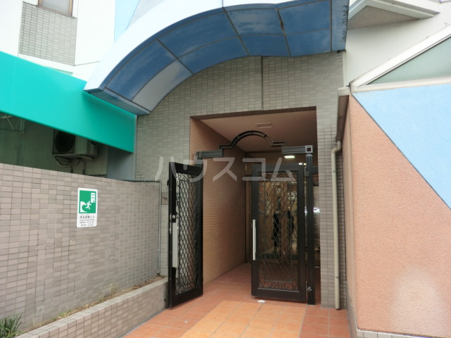 14/20 エントランス