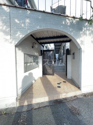 21/29 エントランス