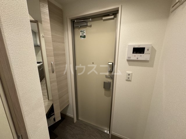 13/30 玄関