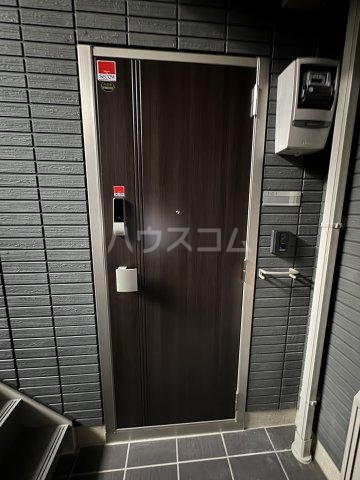 14/30 玄関