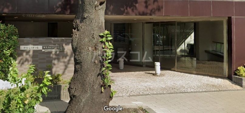 15/24 エントランス