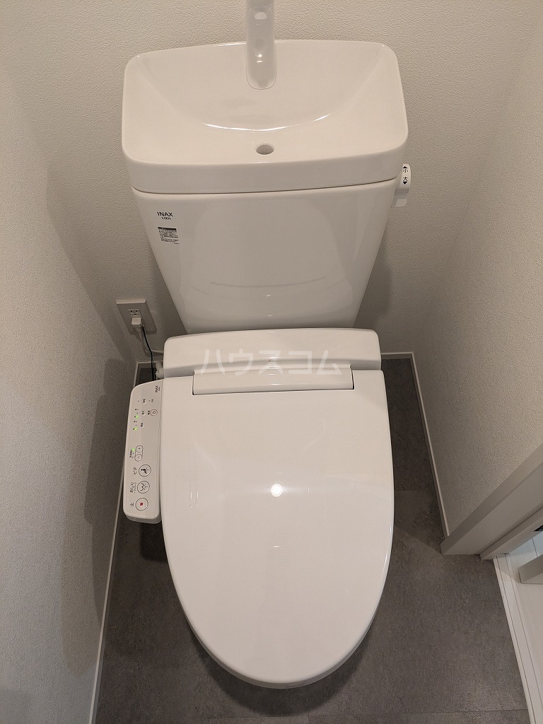 18/30 トイレ