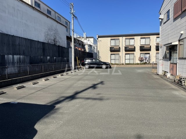 14/23 駐車場