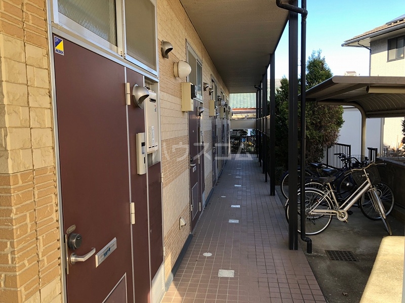 17/22 エントランス