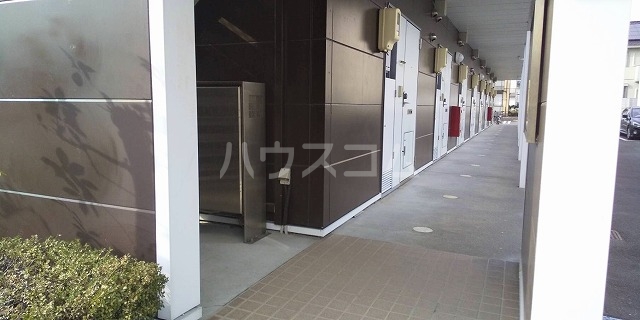 14/20 エントランス