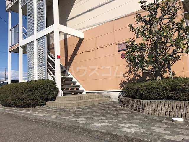 15/17 エントランス