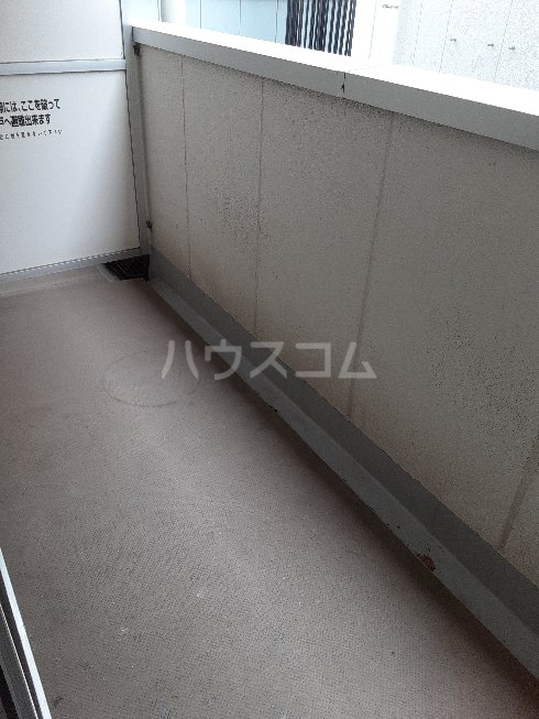 23/30 バルコニー