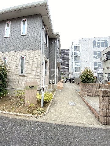 14/15 エントランス