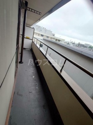 18/25 バルコニー