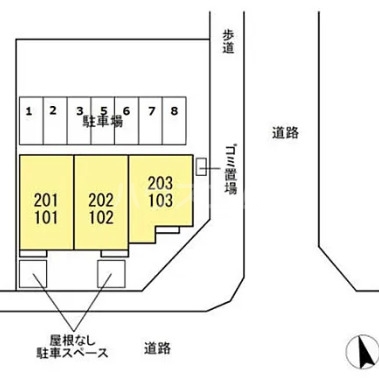 22/28 駐車場