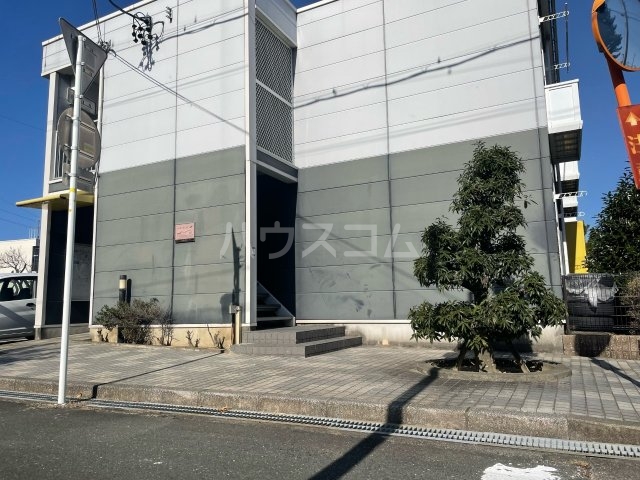 15/22 エントランス