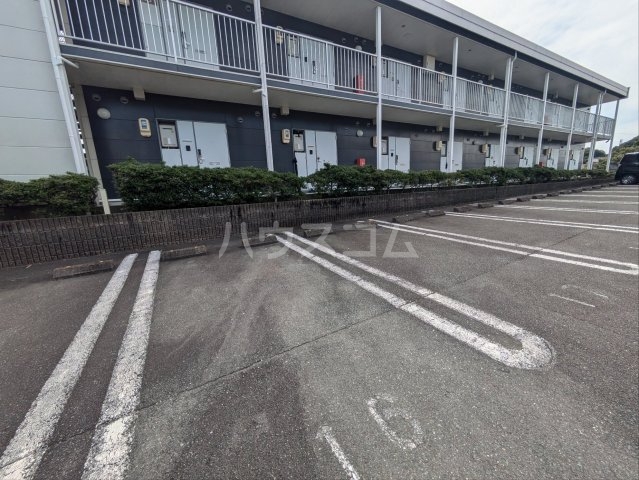 3/3 駐車場
