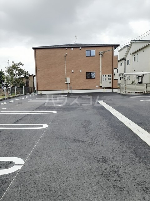 14/20 駐車場