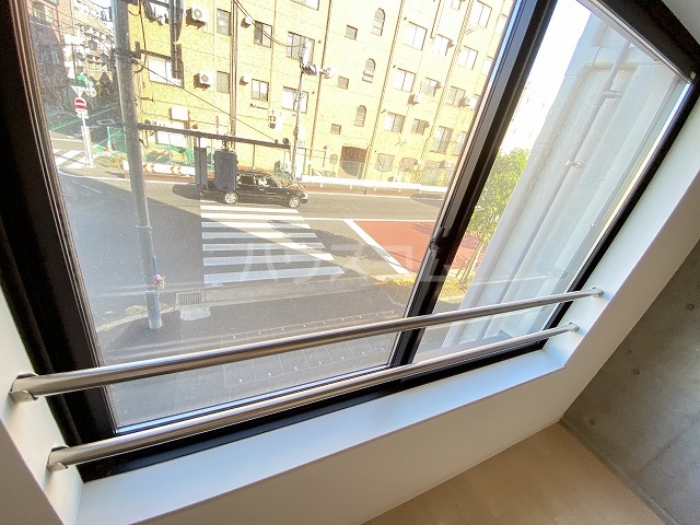 20/30 バルコニー