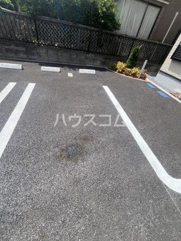 28/30 駐車場