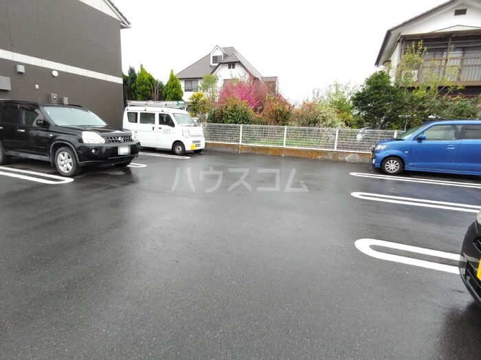 20/27 駐車場