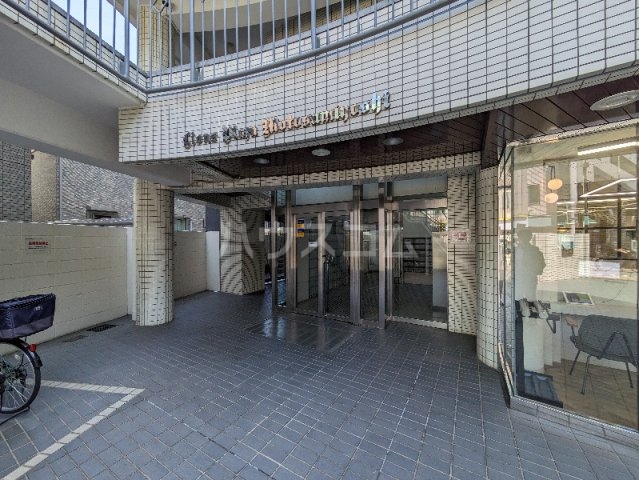 19/22 エントランス