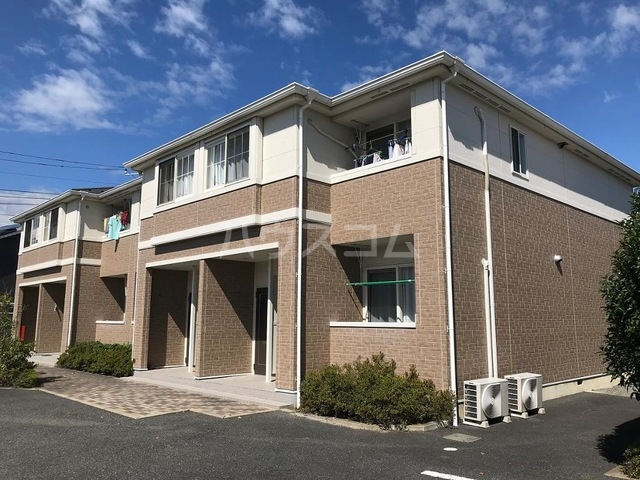 22/27 エントランス