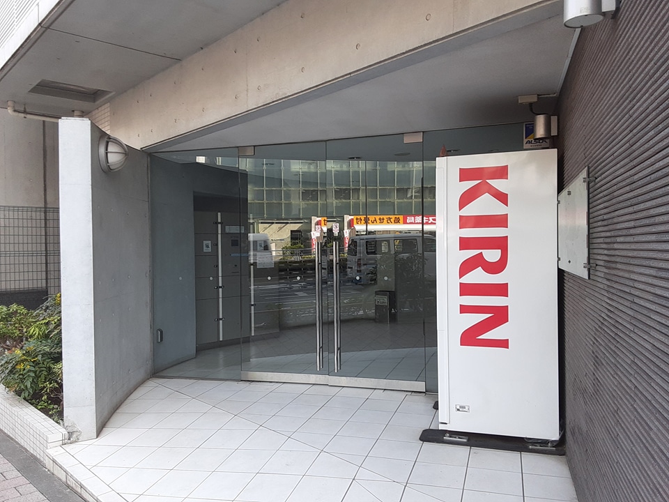 20/27 エントランス