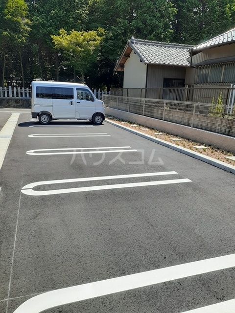 16/22 駐車場