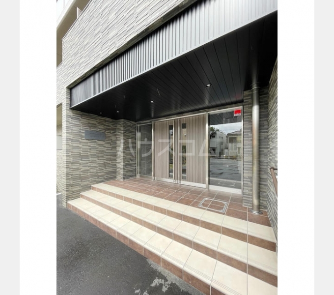 21/24 エントランス