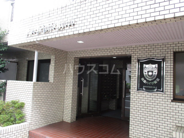 24/30 エントランス