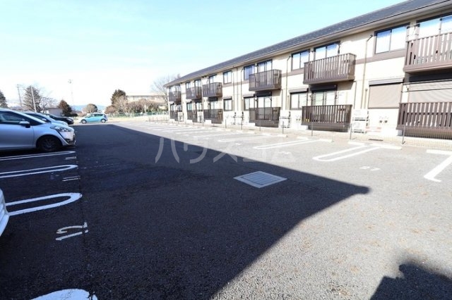 19/23 駐車場
