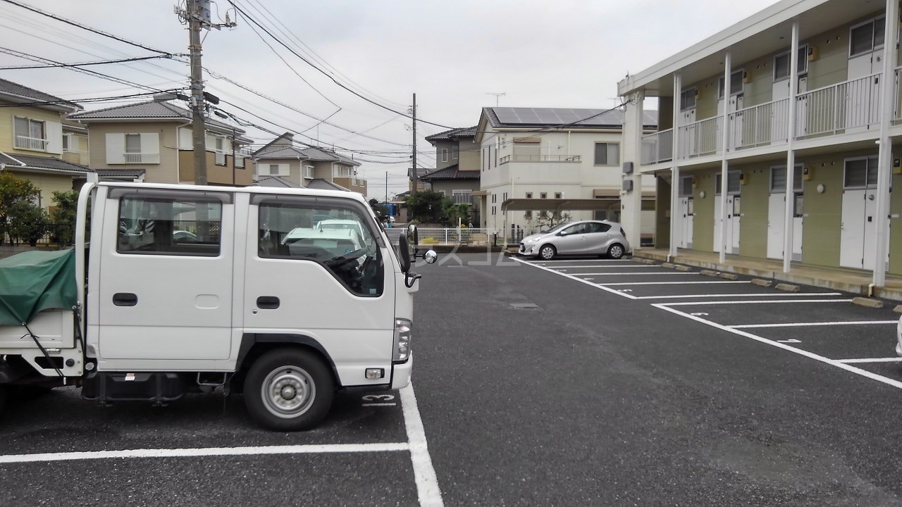 2/2 駐車場