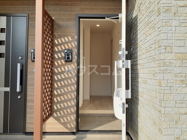 13/20 エントランス