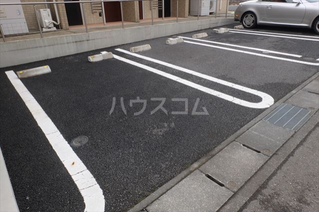 14/20 駐車場