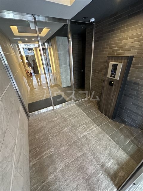 14/24 エントランス