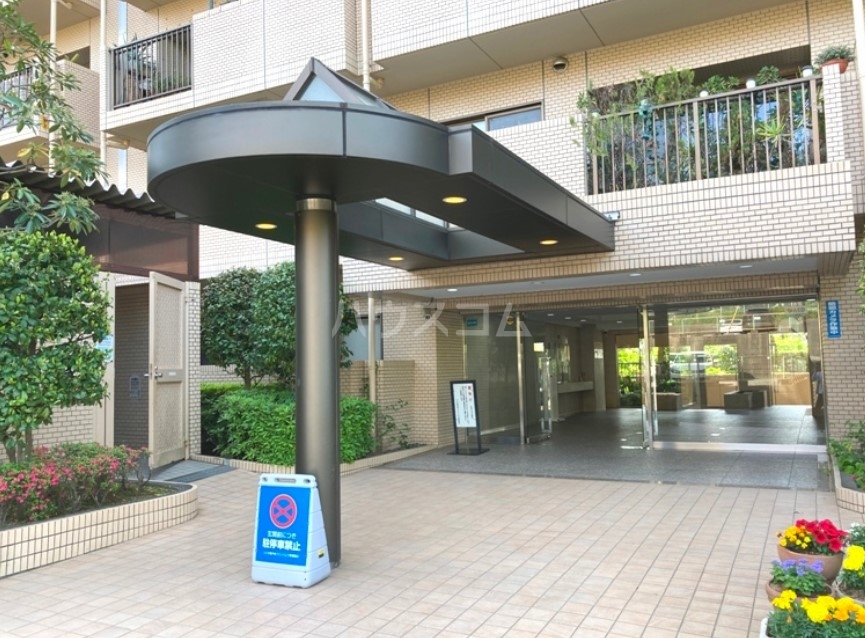 3/4 エントランス