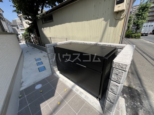 20/30 エントランス