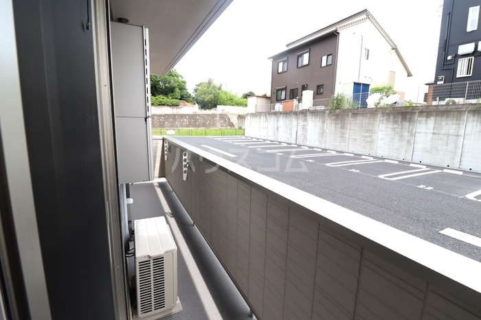 13/22 バルコニー