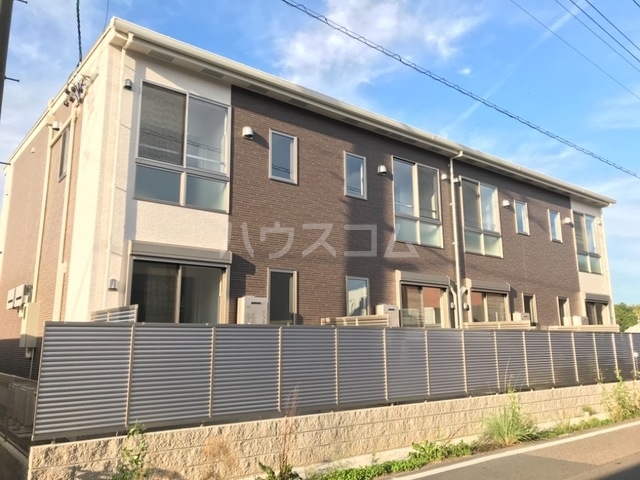 23/30 エントランス