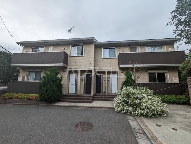 16/18 エントランス