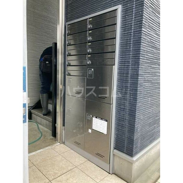 15/24 エントランス