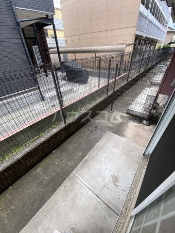 16/27 バルコニー