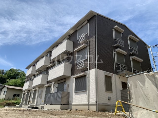 28/30 エントランス