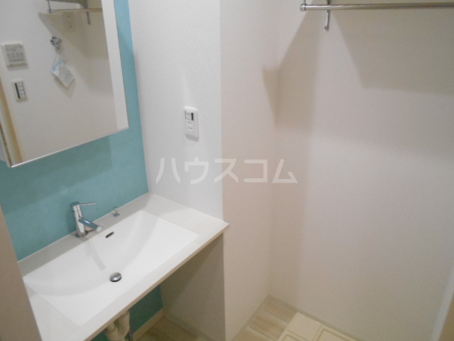 14/25 洗面