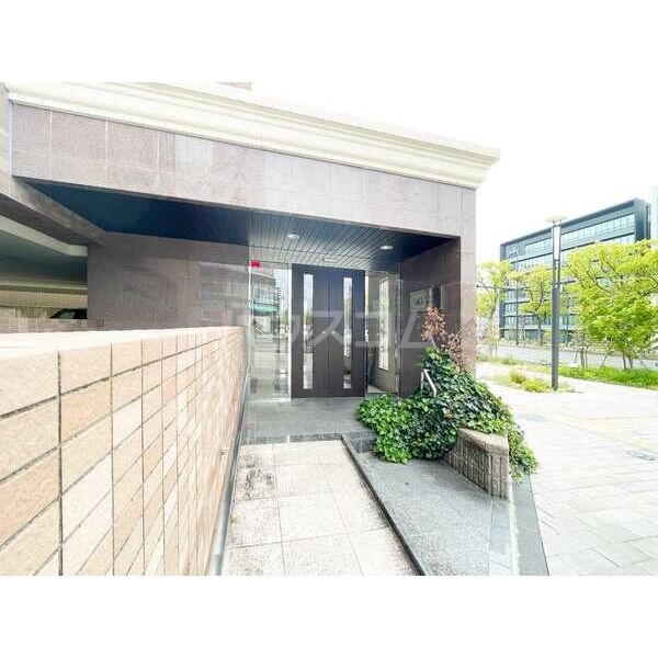 17/25 エントランス