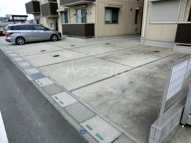 20/30 駐車場