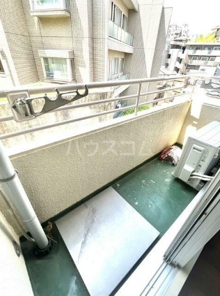 22/28 バルコニー